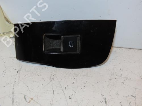 Used Right rear window switch Right rear window switch MAZDA CX-30 (DM) 1.8 SKYACTIV-D (116 hp) 17371582 17371582