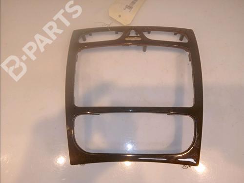Consolle centrale MERCEDES-BENZ C-CLASS (W203) C 200 Kompressor (203.045) (163 hp) 11101456