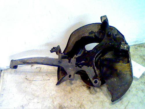 Used Left front steering knuckle MERCEDES-BENZ C-CLASS (W202) C 220 CDI (202.133) (125 hp) 23173138