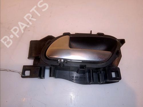 Used Front left interior door handle PEUGEOT 508 I (8D_) 2.0 HDi (140 hp) 14951417