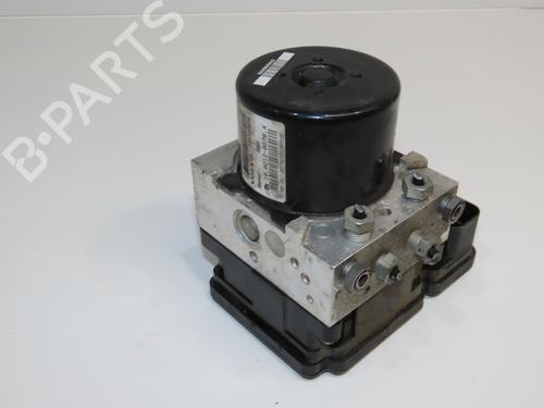 Used ABS pump ABS pump VOLVO V40 Cross Country (526) D2 (114 hp) 32511428 32511428