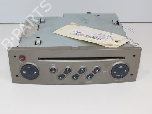 Used Radio RENAULT SCÉNIC II (JM0/1_) 1.9 D (116 hp) 29170467
