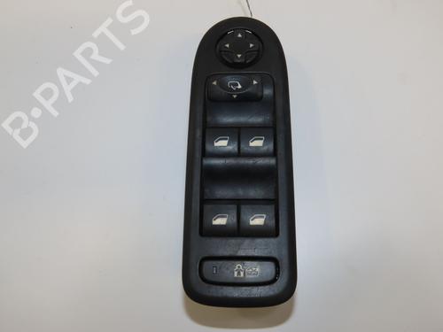 Used Left front window switch PEUGEOT 308 I (4A_, 4C_) 1.6 HDi (109 hp) 28968896
