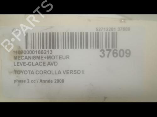 Used Front right window mechanism TOYOTA COROLLA Verso (ZER_, ZZE12_, R1_) 2.2 D-4D (AUR10_, AUR10R) (136 hp) 9601723