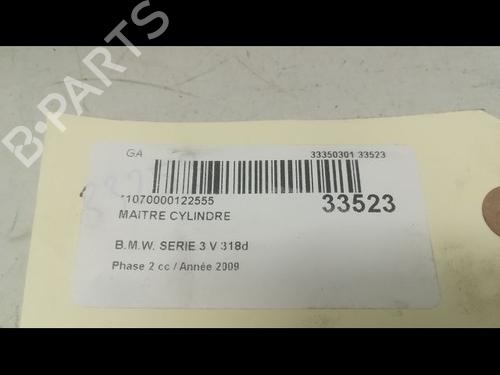 Used Brake master cylinder BMW 3 Touring (E91) 318 d (143 hp) 9598493