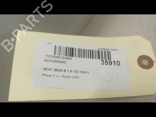 Used Radio SEAT IBIZA III (6L1) 1.9 TDI (100 hp) 9598481
