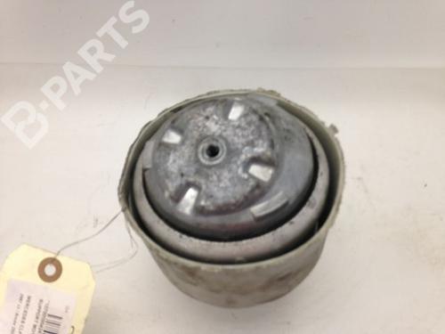 Used Engine mount MERCEDES-BENZ CLK (C209) CLK 320 CDI (209.320) (224 hp) 9593365