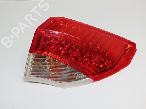 Used Right taillight Right taillight 33711747 33711747