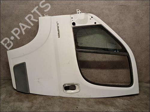 Used Left front door Left front door 11082658 11082658