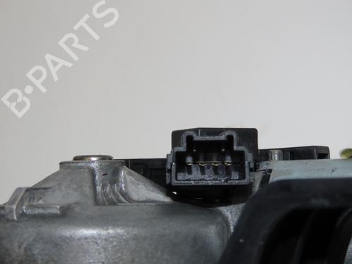 Used Rear wiper motor Rear wiper motor MERCEDES-BENZ A-CLASS (W169) A 150 (169.031, 169.331) (95 hp) 33444983 33444983