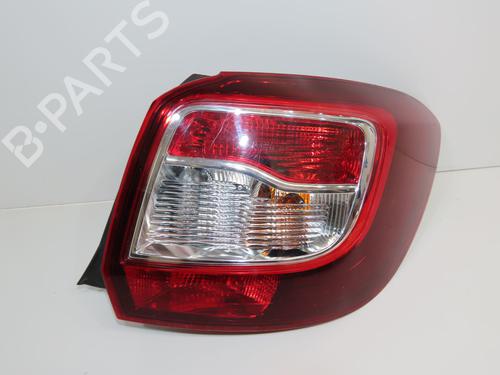 Farolim direito Farolim direito DACIA SANDERO II TCe 90 (B8M1, B8MA, B8AC) (90 hp) 36310651 36310651