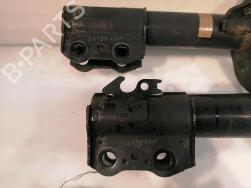 Used Right front shock absorber Right front shock absorber TOYOTA YARIS (_P9_) 1.33 VVT-i (NSP90_, NSP90R) (99 hp) 15841774 15841774