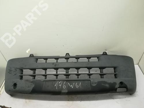 Used Front bumper PEUGEOT BOXER Bus (230P) 2.5 D (86 hp) 9595073