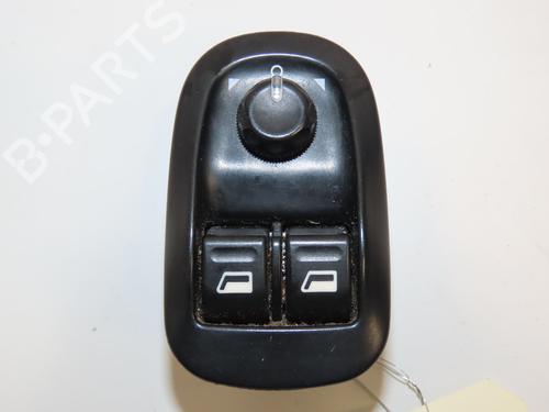 Used Left front window switch Left front window switch PEUGEOT 206 SW (2E/K) 1.4 HDi (68 hp) 21799832 21799832