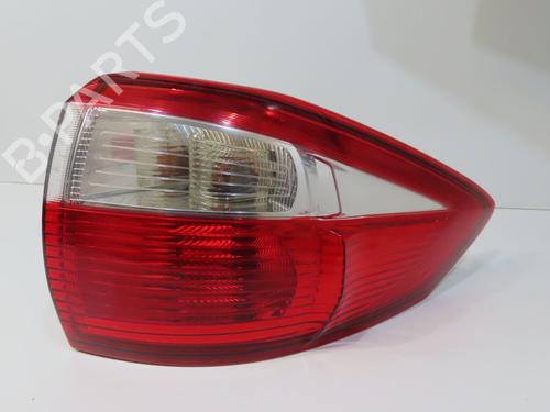 right-taillight-ford-c-max-ii-dxacb7-dxaceu-2010-2011-2012-2013-2014-2015-2016-2017-2018-2019-36310657 main image
