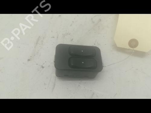 Used Left front window switch OPEL CORSA C (X01) 1.7 DI (F08, F68) (65 hp) 9601573