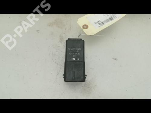 Used Electronic module Electronic module PEUGEOT 3008 I MPV (0U_) 1.6 HDi (109 hp) 10396265 10396265