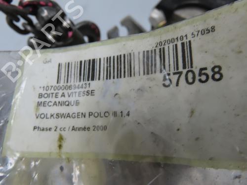 Getriebe für VW POLO (6N2) 1.4 (60 hp) 31302705