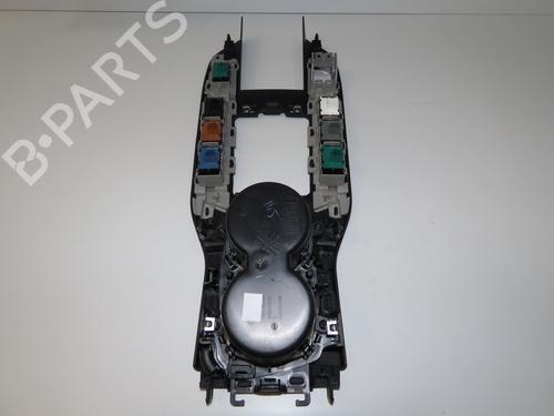 Middle console DS DS 3 / DS 3 CROSSBACK (UR_, UC_, UJ_) 1.2 PureTech 130 (URHNSS) | BP31865267I22 