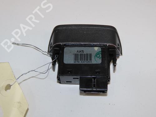Warning switch KIA SPORTAGE III (SL) 1.7 CRDi | BP36367610I22 - Image 4