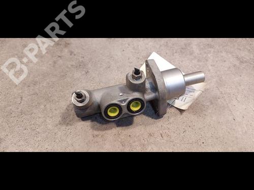 Used Brake master cylinder RENAULT CLIO III Grandtour (KR0/1_) 1.5 dCi (KR0F) (86 hp) 9612261