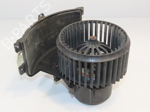 Used Heater blower motor VW TRANSPORTER T5 Bus (7HB, 7HJ, 7EB, 7EJ) 1.9 TDI (105 hp) 28967226