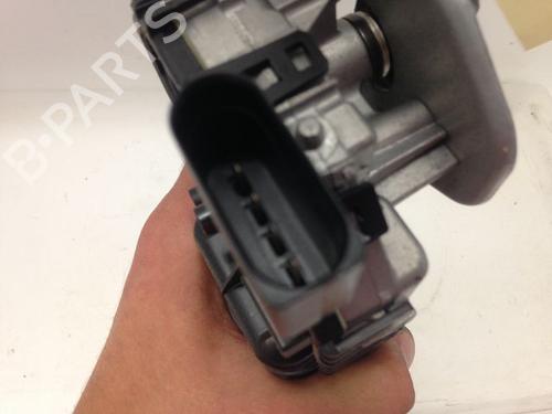 Used Front wiper motor PEUGEOT 2008 I (CU_) 1.6 BlueHDi 100 (100 hp) 23178357