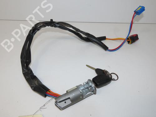 Used Ignition barrel Ignition barrel PEUGEOT PARTNER Box Body/MPV (5_, G_) 1.9 D (69 hp) 39732804 39732804