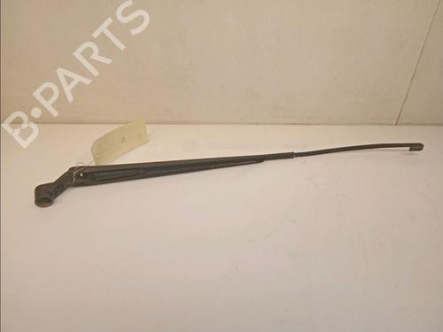 Used Front windshield wiper arm TOYOTA YARIS (_P1_) 1.3 (SCP12_, SCP13_, SCP12R, SCP13R) (87 hp) 14881237
