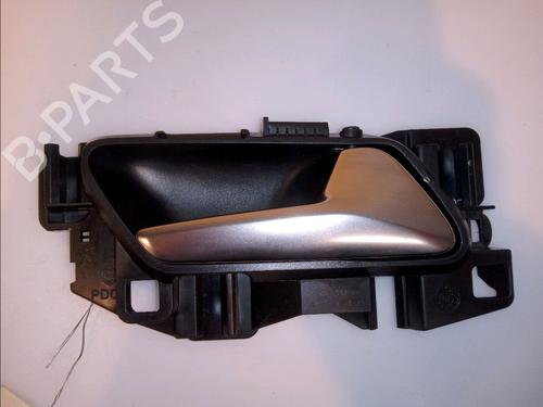 Used Rear right interior door handle Rear right interior door handle DS DS 3 / DS 3 CROSSBACK (UR_, UC_, UJ_) 1.2 PureTech 130 (URHNSS) (131 hp) 11998963 11998963