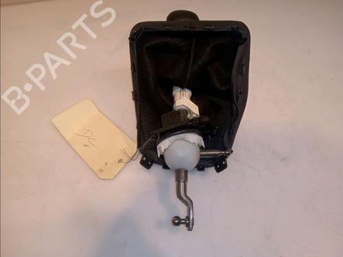 Used Gear lever CITROËN C3 III (SX) 1.2 THP 110 (SXHNPS, SXHNZT, SXHNZ6) (110 hp) 12128768