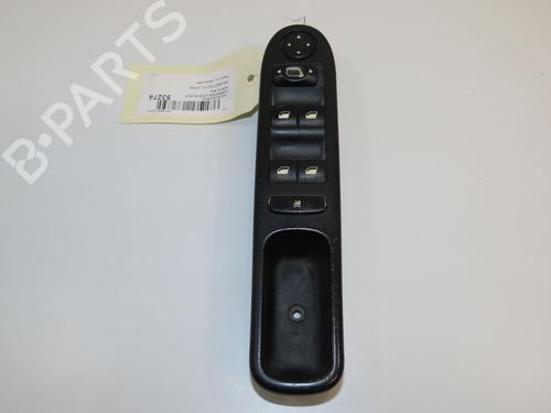 Used Left front window switch PEUGEOT 307 CC (3B) 2.0 HDi 135 (136 hp) 28968888