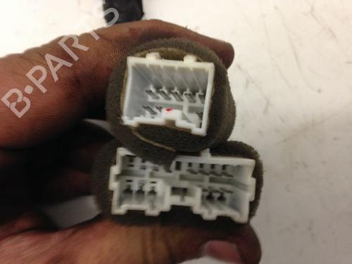 Used Steering column stalk HYUNDAI ACCENT I (X-3) 1.5 i 12V (88 hp) 23174295