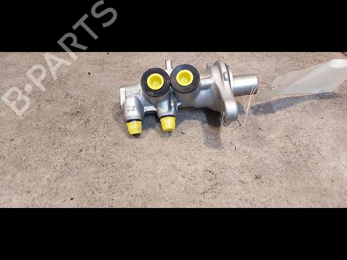 Brake master cylinder CITROËN C-ELYSEE (DD_) 1.2 VTi 82 | BP9615807M77