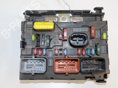 Used Fuse box Fuse box PEUGEOT 307 (3A/C) 1.6 HDi 110 (109 hp) 32277408 32277408