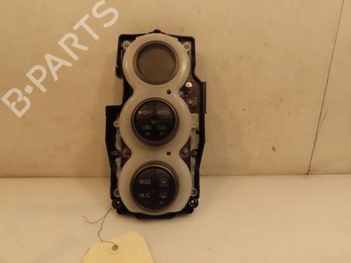 Commande Chauffage TOYOTA YARIS (_P9_) 1.3 VVT-i (SCP90_, SCP90R) (87 hp) 16572814