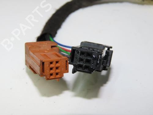 Retrovisor direito PEUGEOT 207 (WA_, WC_) 1.6 HDi (90 hp) 31302742