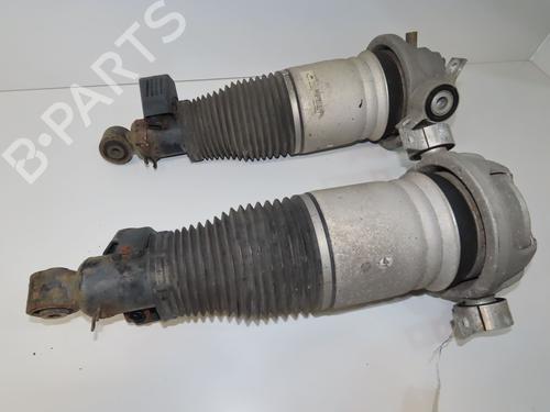Used Left rear shock absorber Left rear shock absorber PORSCHE CAYENNE (9PA) Turbo 4.5 (450 hp) 33298063 33298063