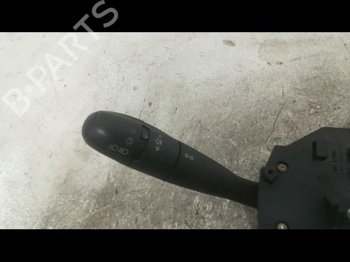 Used Steering column stalk CITROËN C4 I (LC_) 1.6 HDi (90 hp) 9608999