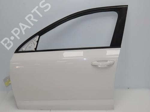 Dør venstre fortil Dør venstre fortil SKODA OCTAVIA III Combi (5E5, 5E6) 2.0 TDI / TDI RS 4x4 (184 hp) 39756499 39756499