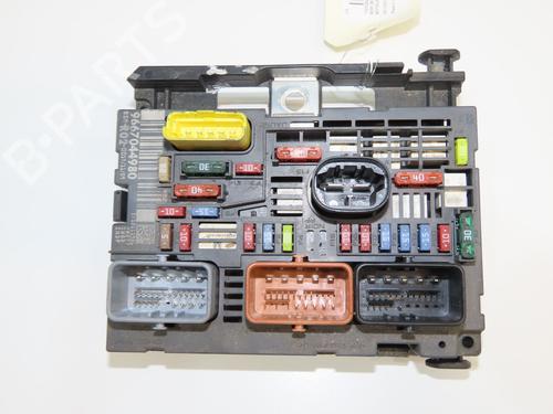 Used Fuse box Fuse box PEUGEOT 407 (6D_) 1.6 HDi 110 (6D9HZC, 6D9HYC) (109 hp) 33222702 33222702