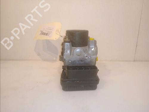 Used ABS pump TOYOTA RAV 4 II (_A2_) 2.0 D 4WD (CLA20_, CLA21_, CLA20R, CLA21R) (116 hp) 15657307