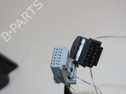 left-mirror-renault-megane-iv-hatchback-b9amn_-2015-36246725 main image