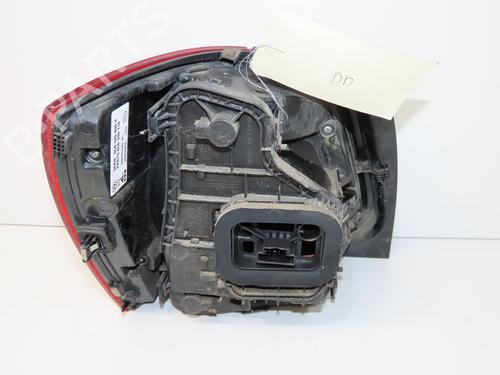 Piloto trasero derecho VW POLO V (6R1, 6C1) 1.4 TDI (75 hp) 31302767