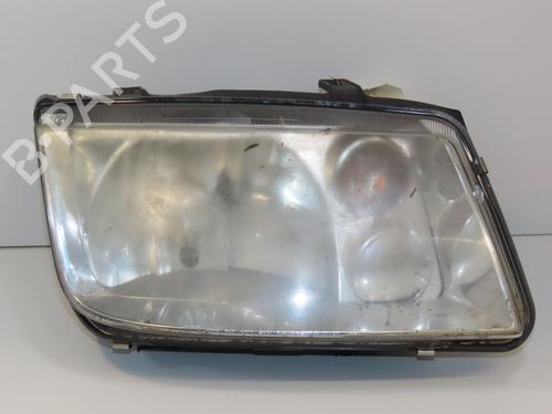 Phare droit VW BORA I (1J2) 1.9 TDI (101 hp) 28969403