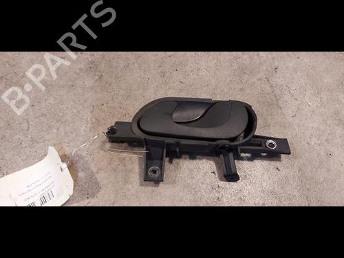 Used Front right interior door handle Front right interior door handle PEUGEOT 806 (221) 2.1 td 12V (109 hp) 9613579 9613579