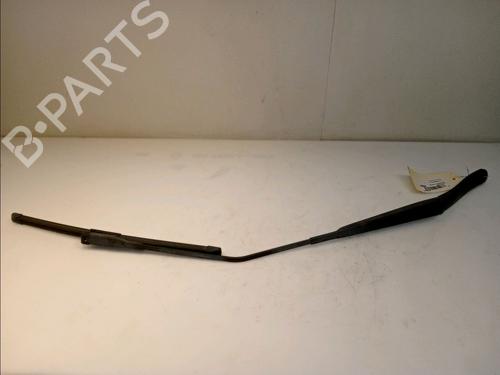 Used Front windshield wiper arm ALFA ROMEO MITO (955_) 1.3 MultiJet (955AXP1A, 955AYC1A) (95 hp) 14881143
