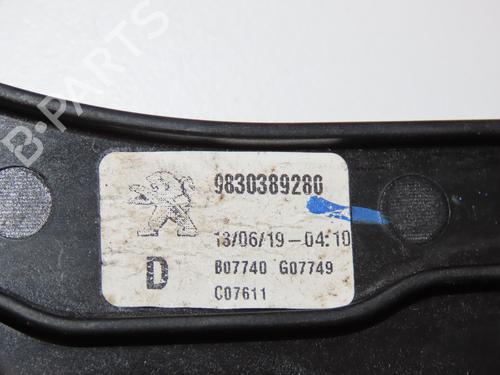 Front right window mechanism PEUGEOT 5008 II (MC_, MJ_, MR_, M4_) 1.2 THP (MRHNYH, MRHNYW, MRHNSJ, MRHNSU, MRHNSM) | BP28831142C23 