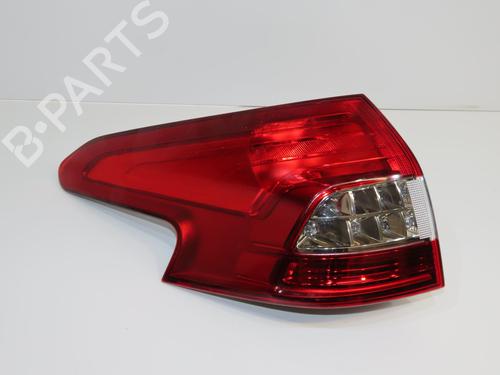 Farolim esquerdo Farolim esquerdo RENAULT LAGUNA II (BG0/1_) 1.9 dCi (BG08, BG0G) (120 hp) 36545251 36545251