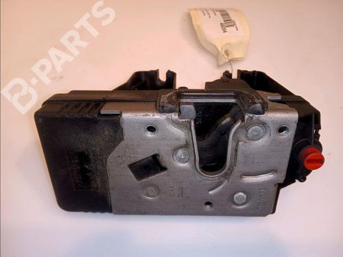 Used Rear left lock OPEL ZAFIRA A MPV (T98) 2.2 DTI 16V (F75) (125 hp) 11103533